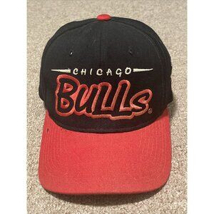 Vintage 90s Starter Chicago Bulls Script NBA Snapback Hat Cap 100% Wool OSFA